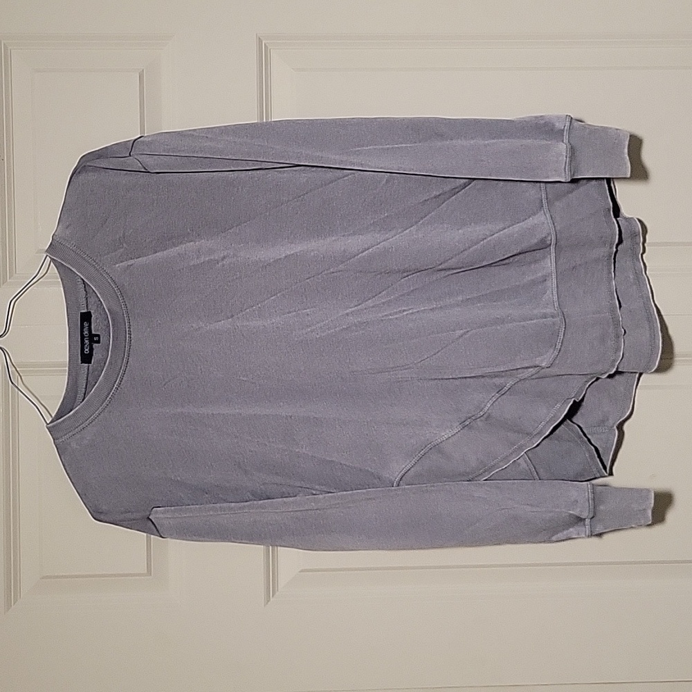 Sweatshirt